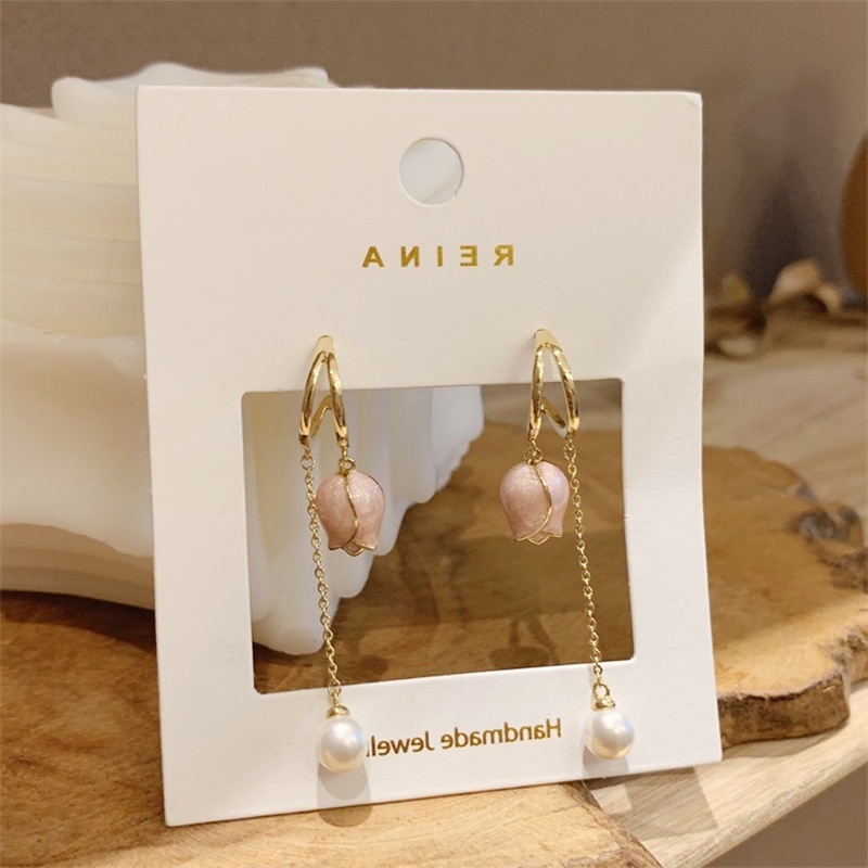 Anting Rumbai Liontin Bunga tulip Warna Pink Aksen Mutiara Untuk Wanita