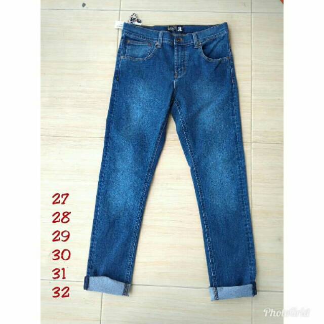 Jeans EMBA