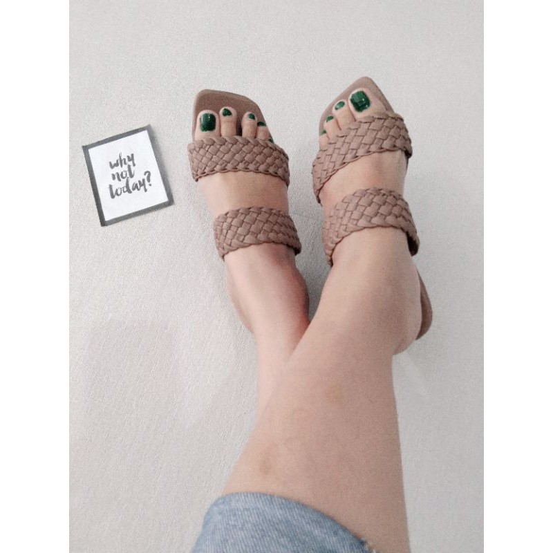 LOUISDEAR sendal flat kepang 2 bahan dove S51