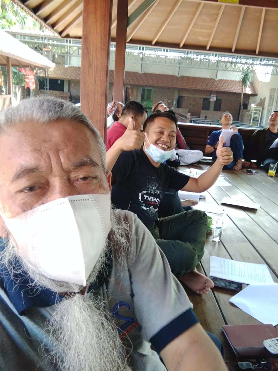 [gridline - Ls045 Navy Black & Ls033 Brown] Kemeja Batik Slimfit Pria Katun Lengan Panjang Modern