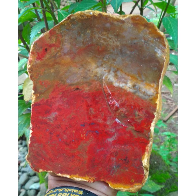 suiseki batu lempengan panca warna semi kristal asli suiseki batu lempengan panca warna semi kristal asli