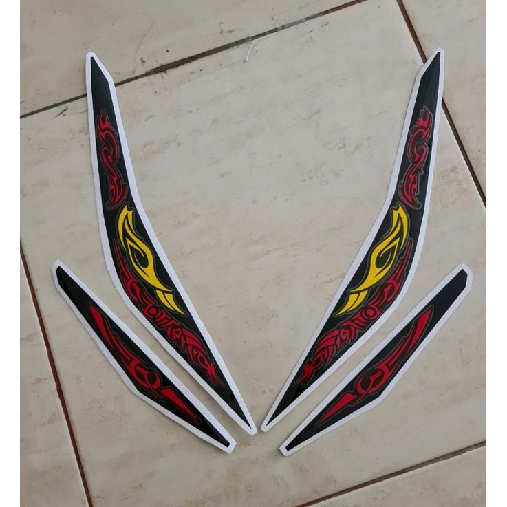 STICKER STIKER LAMPU ALIS VARIO2015 - 2017 KEBAWAH TRIBAL