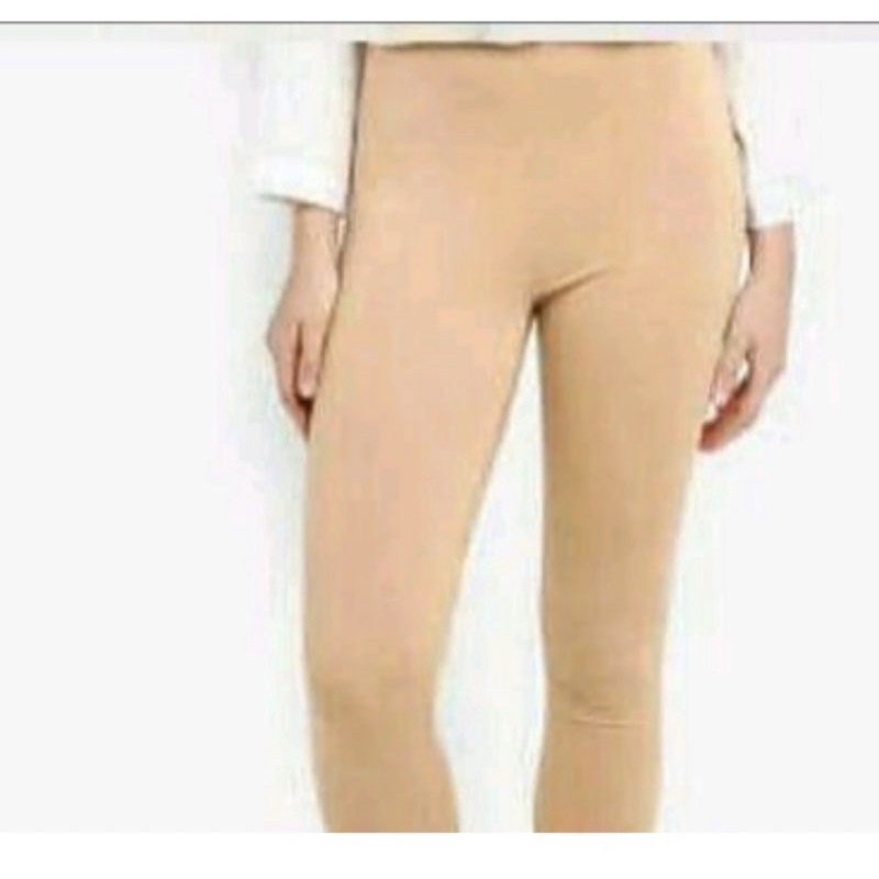 Legging Pendek 7/8 Bahan Licin/ Legging Lutut bahan adem / Legging Olahraga bahan Spandex
