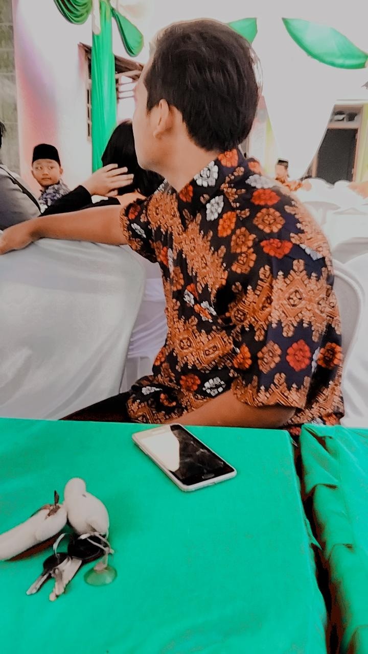 Wm>cople Batik Toraja Silk Hem Panjang Hem Pendek Rok Plisket Termurah Cople Keluarga.