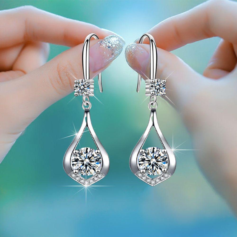 Lily Anting Fashion Panjang Oval Kristal Pernikahan Telinga Liontin