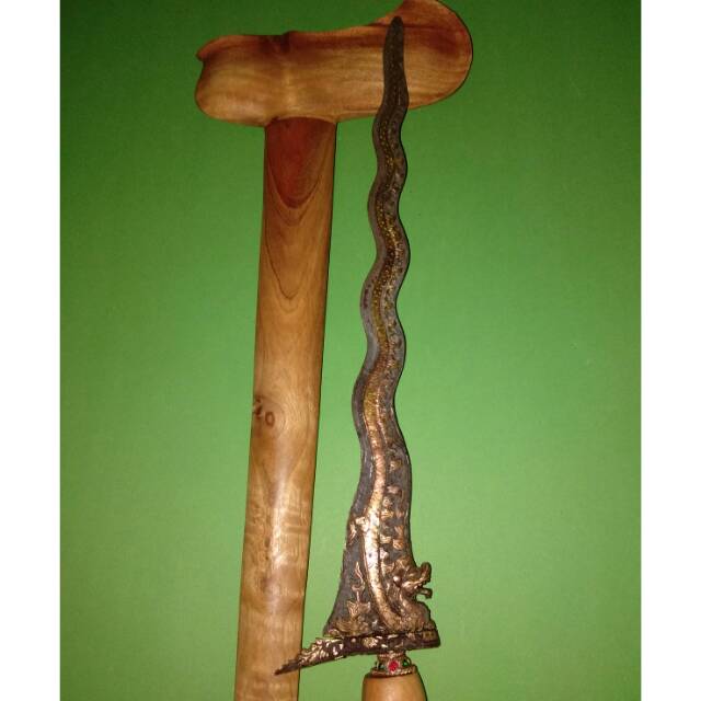 Keris nogo liong lawasan