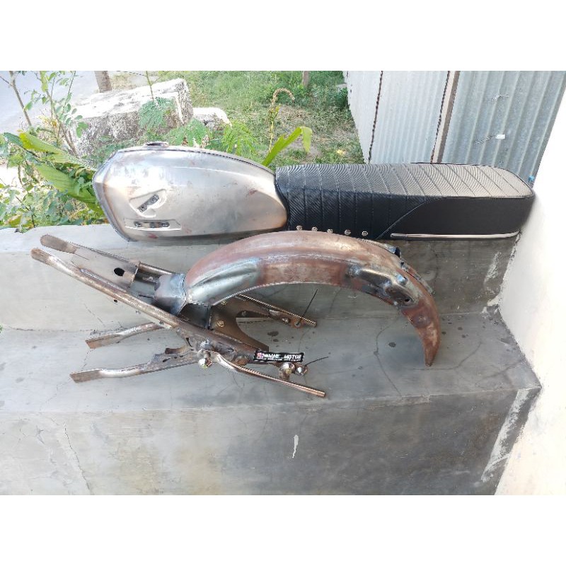 Paket Hemat body CB Set Tangki,Jok,slebor dan rangka belakang