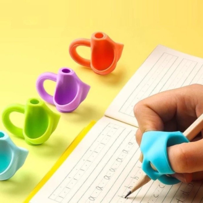 

Bagus Pensil Grip Alat Bantu Tulis Anak Writing Grip Pencil Holder Bergaransi