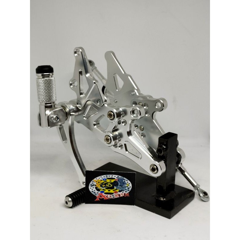 Step Underbone CB150R CB150 new CBR 150 facelift step lipat model NUI silver