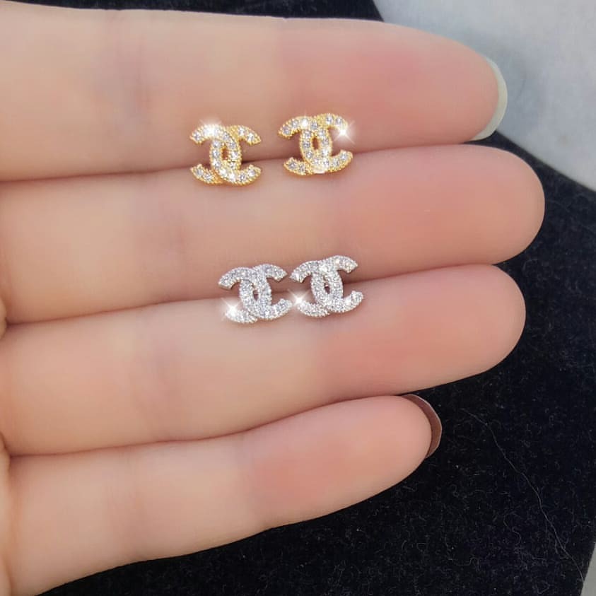 Anting Giwang Titanium Full Diamond Ternama Anti Hitam Anti Alergi Anti Karat Best Seller