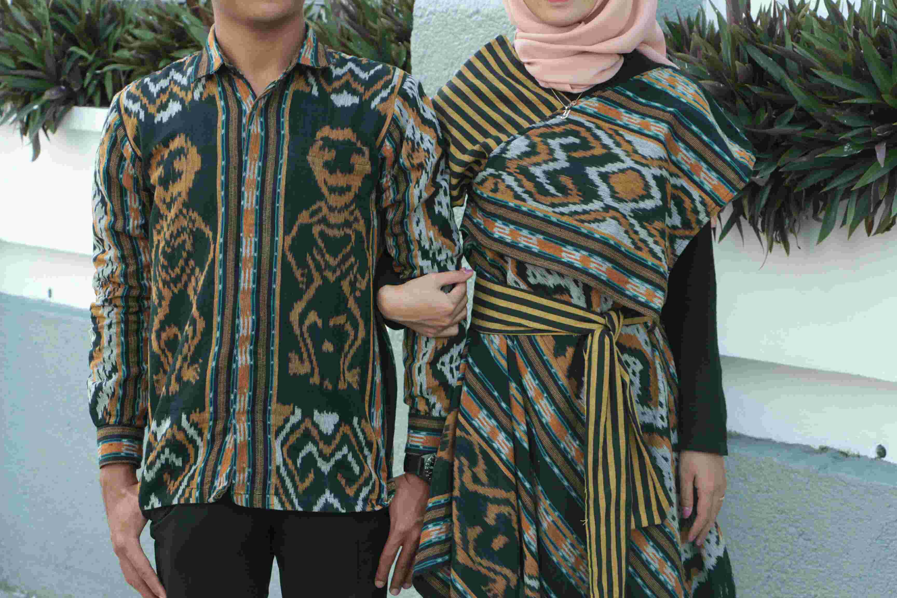 Set Couple Tenun Couple Catalinatenun Kemeja Full Tenun X Vesya Asmad