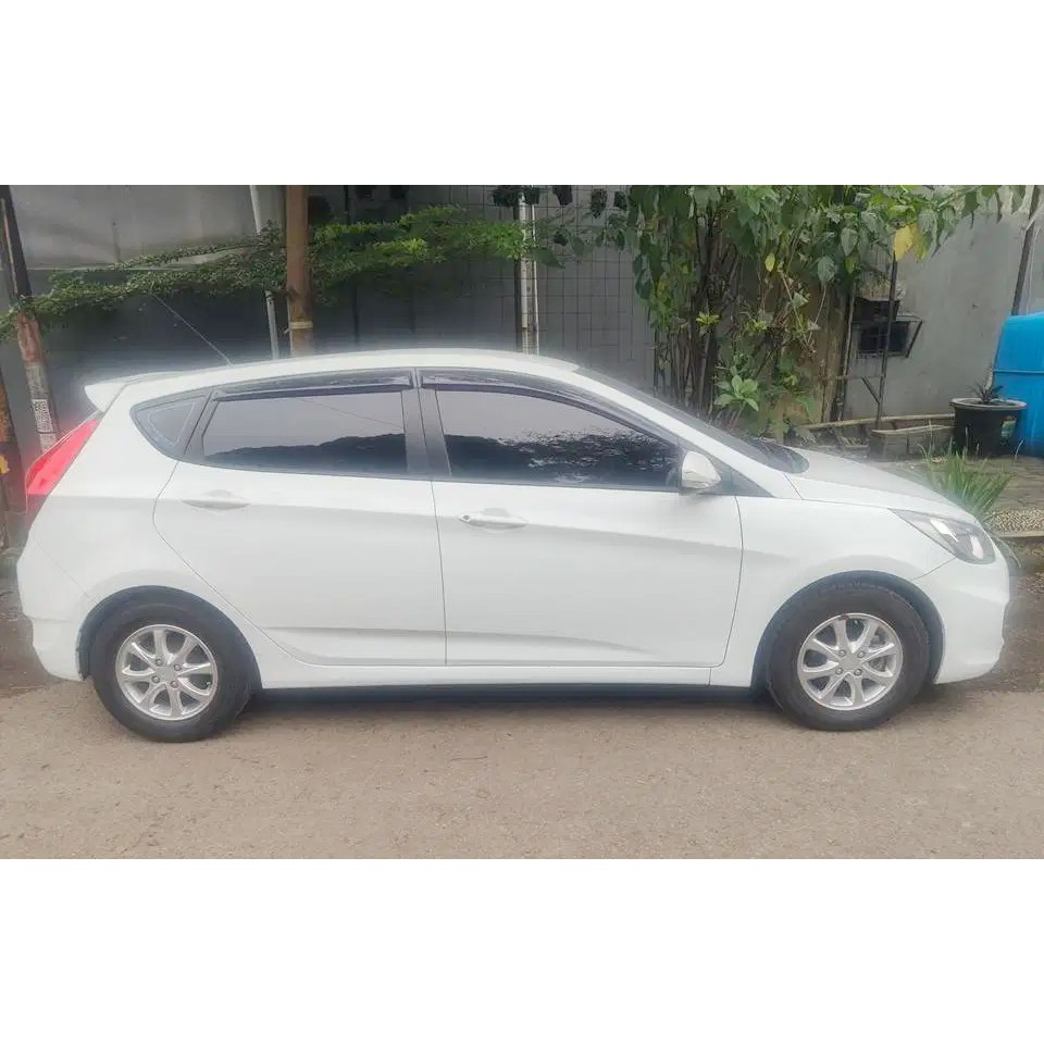 Cat Oles Hyundai Crystal White Penghilang Baret Mobil Lecet Gores Putih Solid Avega