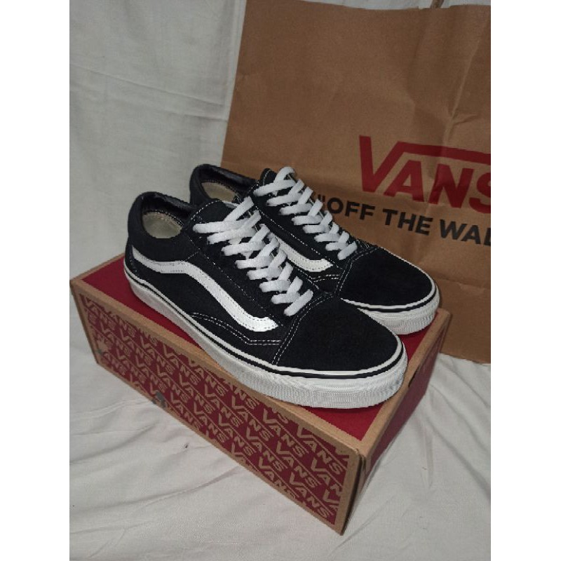 VANS OLDSKOOL BLACK & WHITE ORIGINAL RESMI STORE/NAVYA (SECOND LIKE NEW)