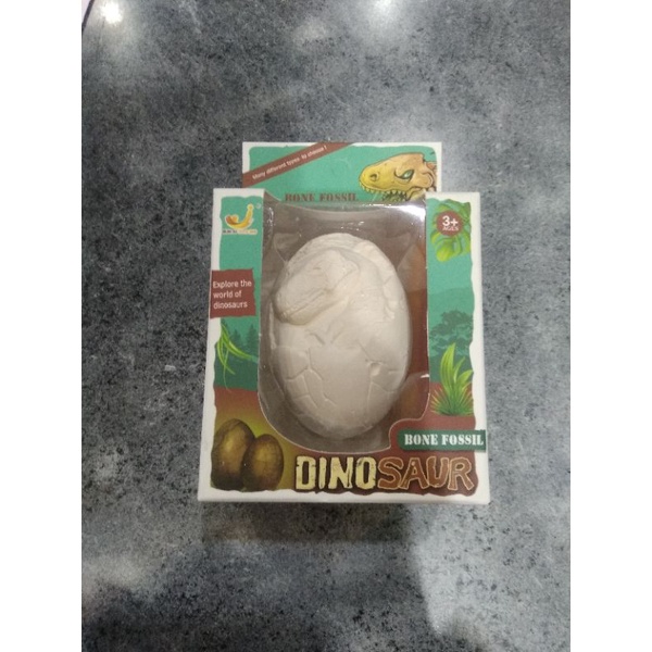 mainan anak dino fossil telur mini fosil dinosaurus archaelogical dig