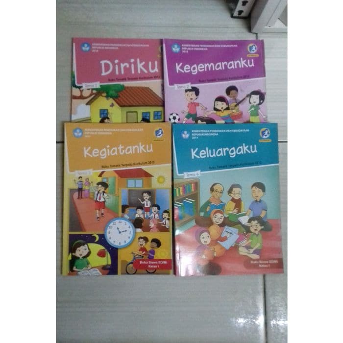 

❤BISA COD❤ Paket Buku Tematik SD Kelas 1 Semester 1 K 13 Rev 2018 Tema 1 2 3 4