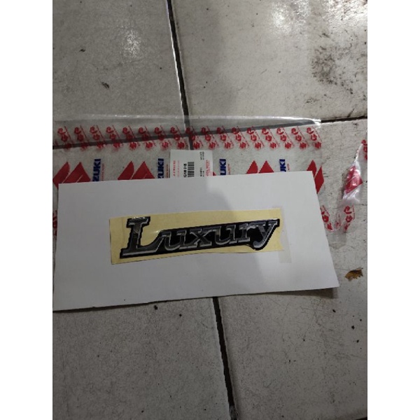 emblem luxury hitam Suzuki APV luxury