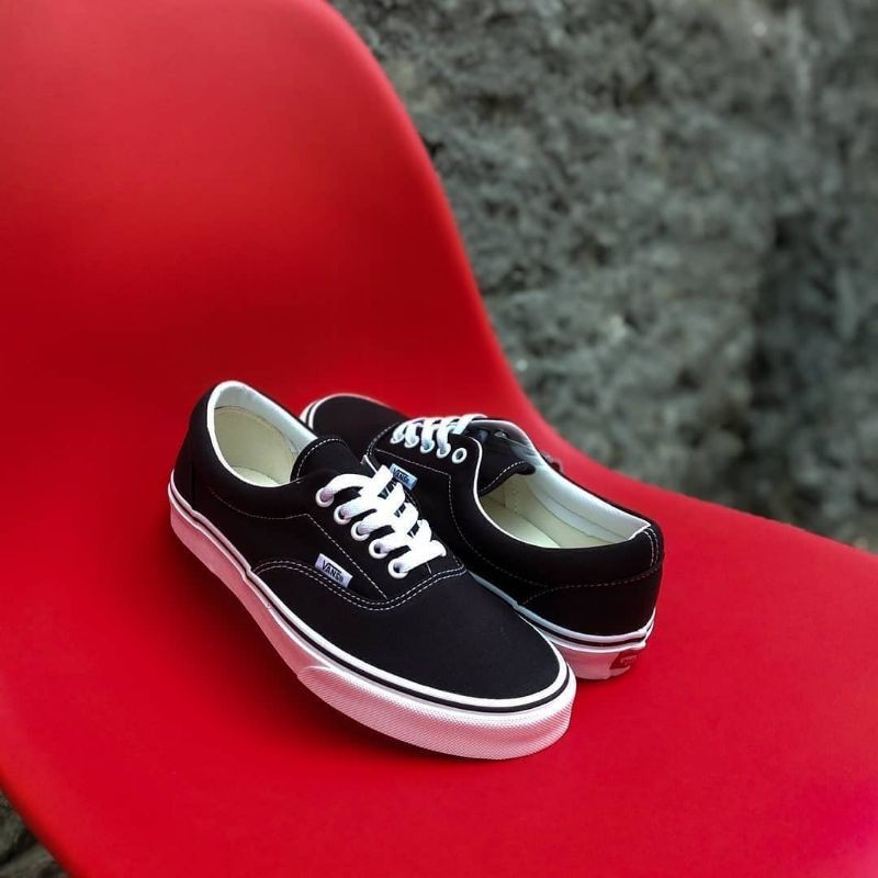 V4NS ERA BLACK / NAVY / TRUE WHITE CLASSIC ORIGINAL 100%