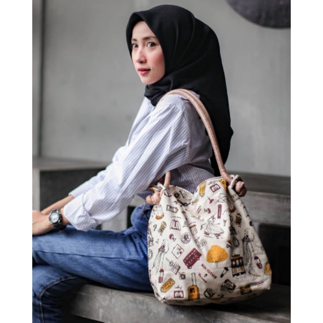 tote bag kanvas tas wanita slempang. tas import. tas sekolah