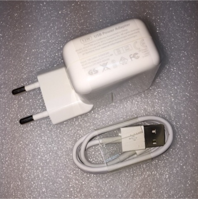 ADAPTOR / CHARGER IPAD MINI 4 / MINI 3 / MINI 2 / MINI 12 watt KABEL IPHONE ke USB / LIGHTNING ke USB PORT