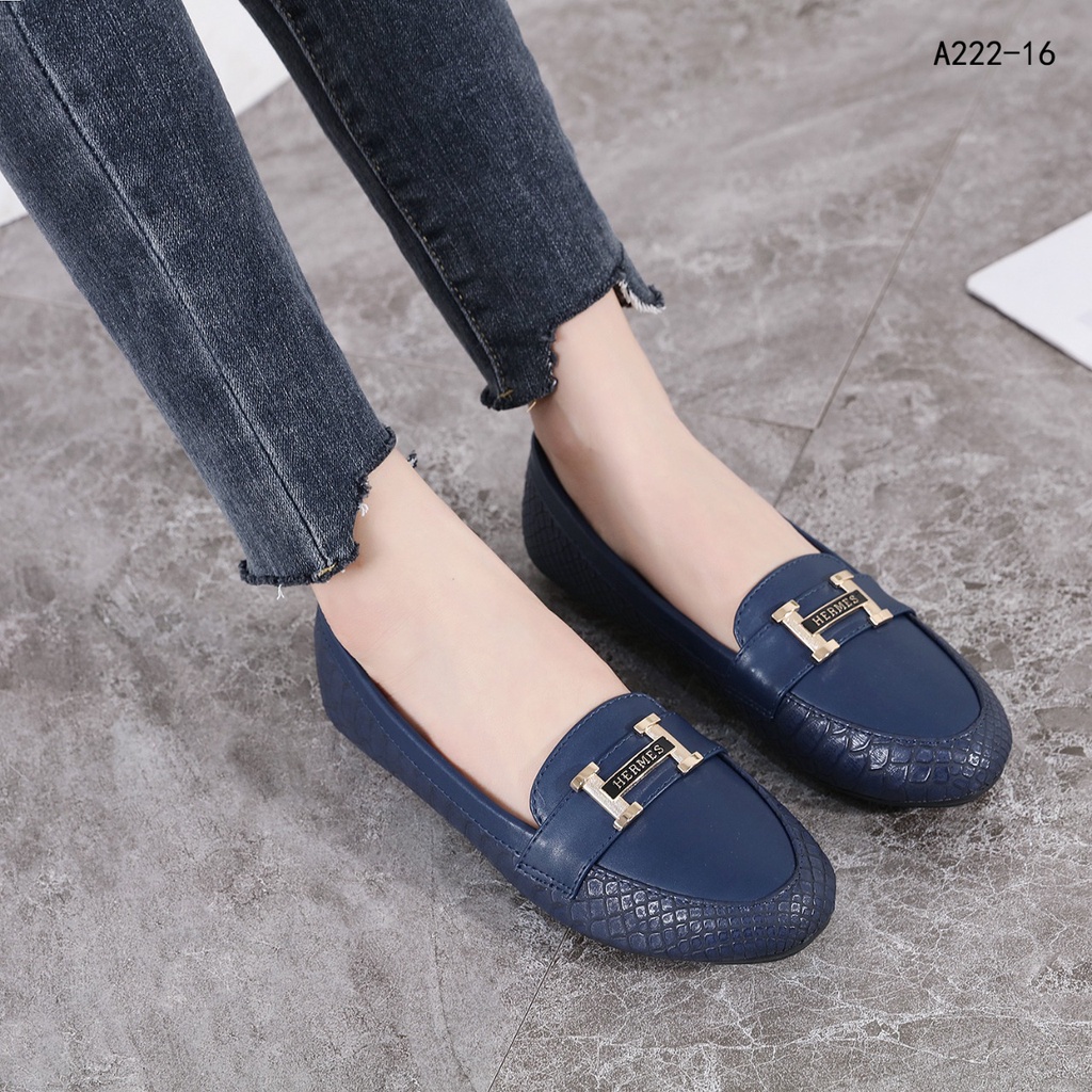 Leather Ballet Flat Shoea A222-16