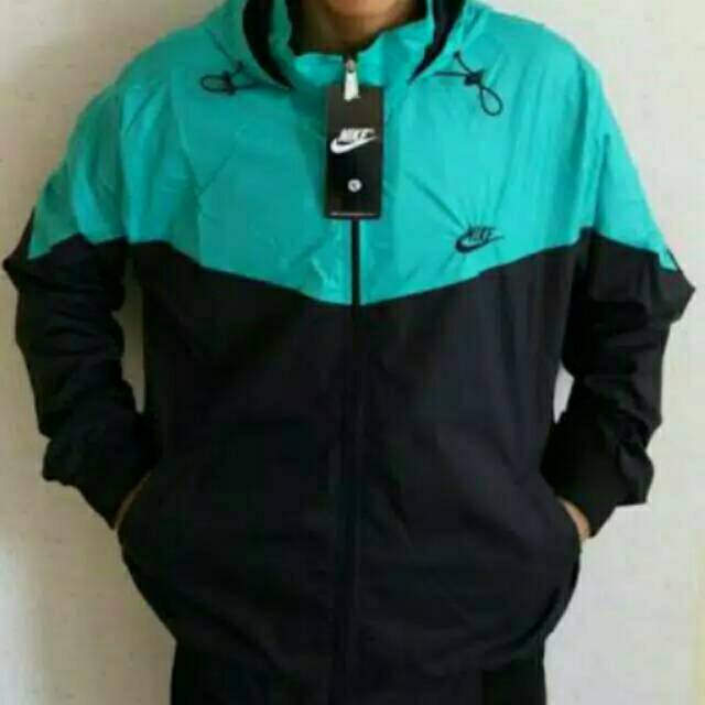 Jaket parasut nike