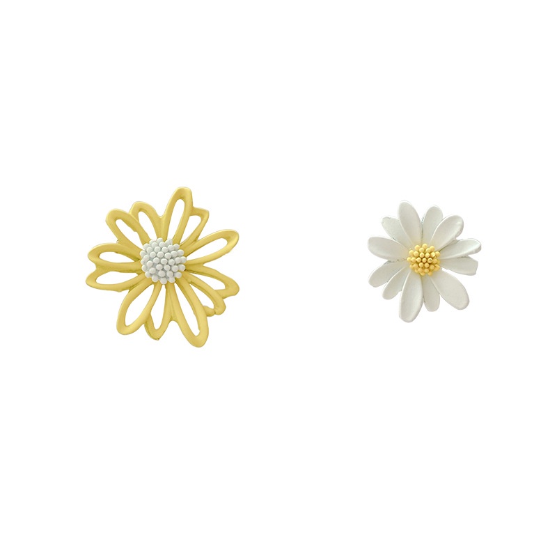 Versi Korea Anting Daisy Kecil Manis Dan Serbaguna Net Selebriti Anting Fashion Temperamen Sederhana