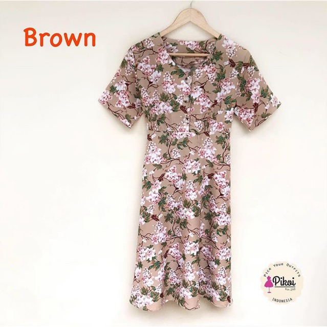 Dress putih cantik / dress button up / dress vintage / dress bunga cantik / dress sandra dewi / 2024