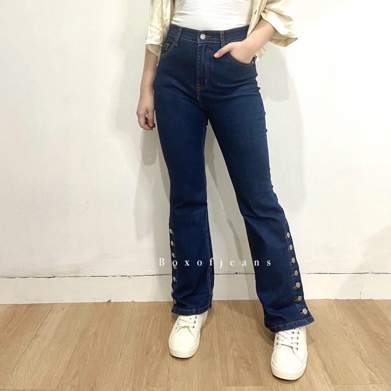 Boxofjeans - MILA Button Cutbray Jeans - DARK BLUE