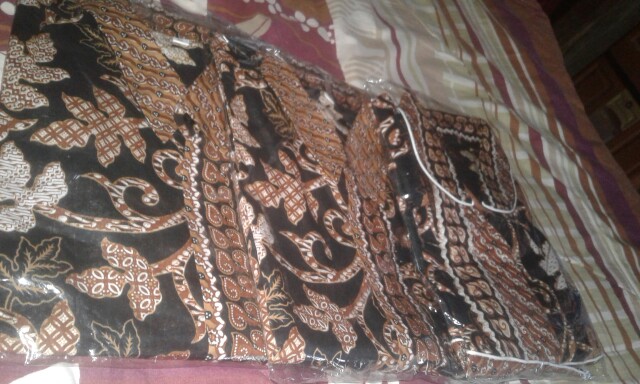 Maura Couple - Sania Ruffle Batik Couple Ori Ndoro Jowi Garansi Termurah Shopee -  Batik Modern Solo