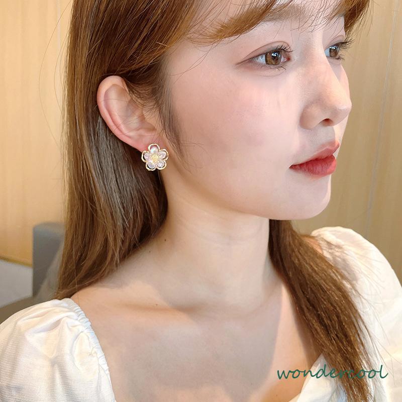 Simple Retro Super Fairy Double Layer Flower Earrings Wanita Anting Fashion Pribadi-Won