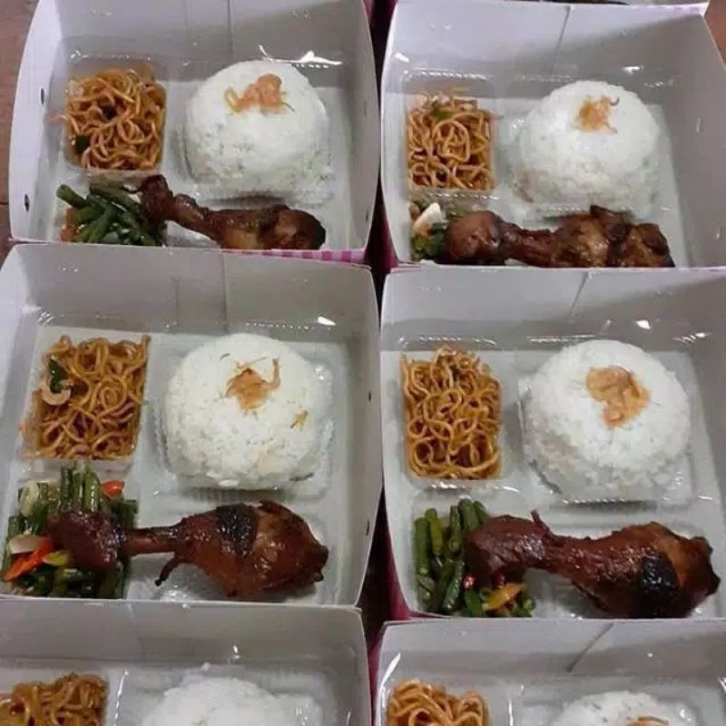

Nasi Box Small murah halal hemat dan higienis