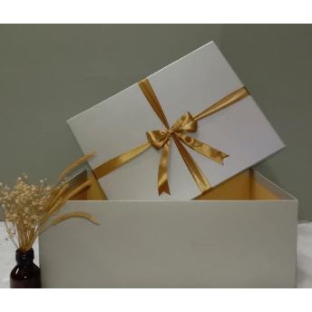 

BEST SELLER!!!!!!!! kotak kado gift box + 13x9x5 cm + Berpita / Kotak kado aesthetic / kotak kado kekinian / kotak kado termurah - PALING DICARI