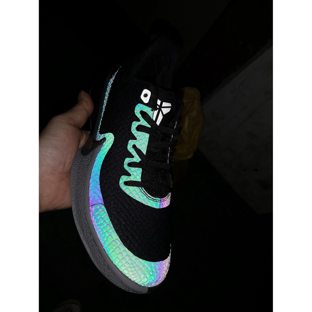 kobe bryant black mamba shoes