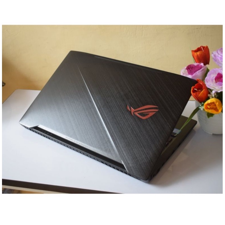 Asus ROG GL 503 GE Core i7 GTX 1050 TI SSD 512