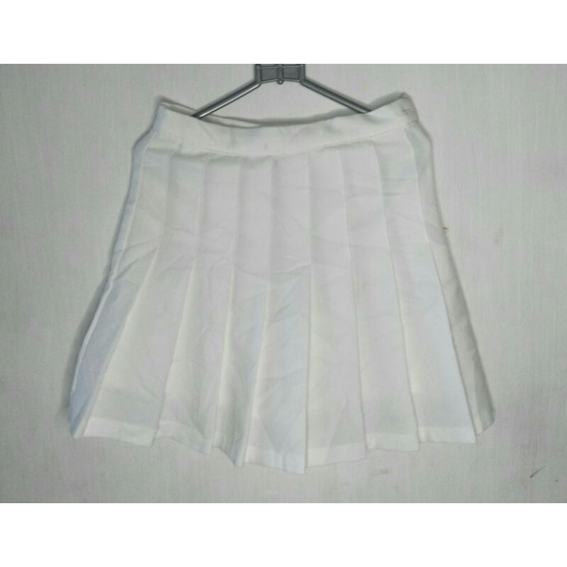 tennis skirt white