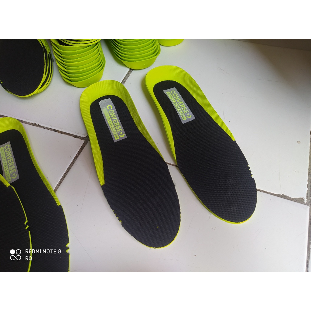 ALAS SEPATU INSOLE MANGKOK LUNARLON CONVERS INSOLE BANTALAN DALAM SEPATU SNEAKERS INSOLE SEPATU SNEAKERS SEMUA JENIS SEPATU SNEAKERS INSOLE MANGKUK DALAM SEPATU LEMBUT DIKAKI