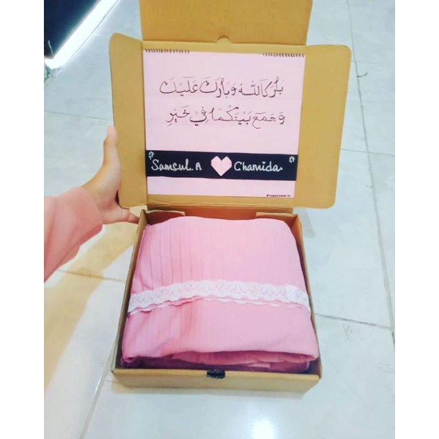 

hampers/gift box/kado ulang tahun