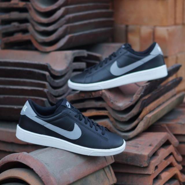NIKE TENNIS CLASSIC