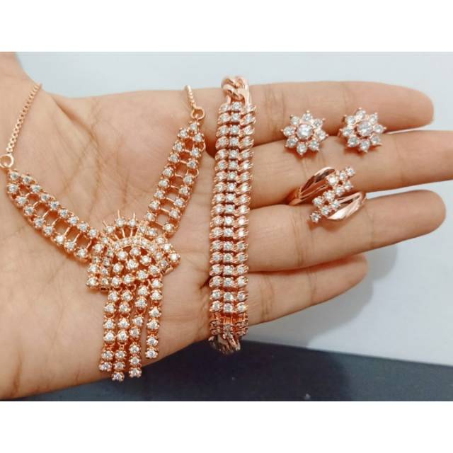 Replika Berlian Medan