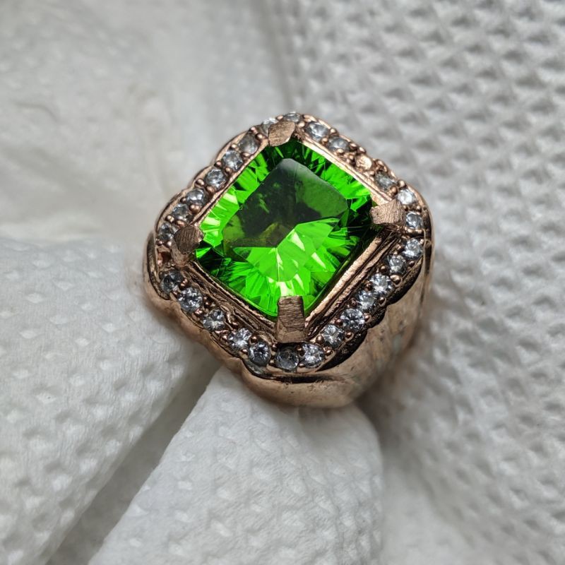green moldavite