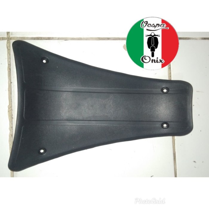 TUTUP AKI PIJAKAN KAKI VESPA GTS ORIGINAL COVER AKI
