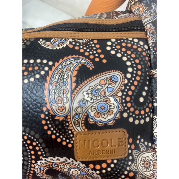 Etnik nicole Arbenni