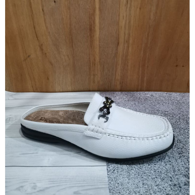 Sepatu Sandal Rionella Putih