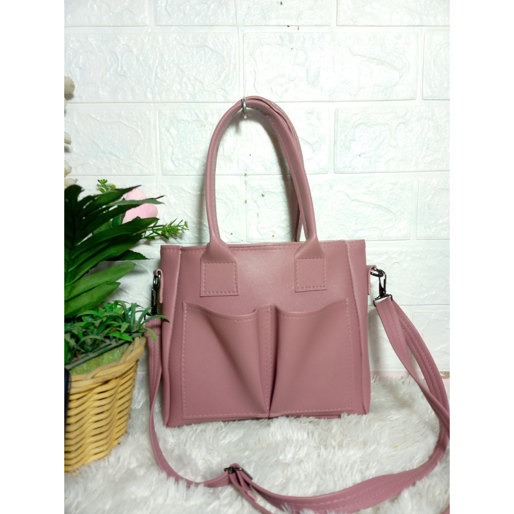 Tas Saku Depan/Tas Miniso/Tas Selempang/Tas Bahu/Tas Wanita/Tas Kekinian/Tas Trendy/Tas Hits/Tas Sel