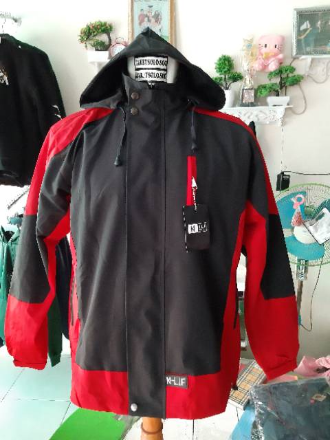 JAKET PRIA BAHAN TASLAN ANTI AIR OUTDOOR TASLAN WATERPROOF JAKET GUNUNG JAKET HIKING PENDAKI