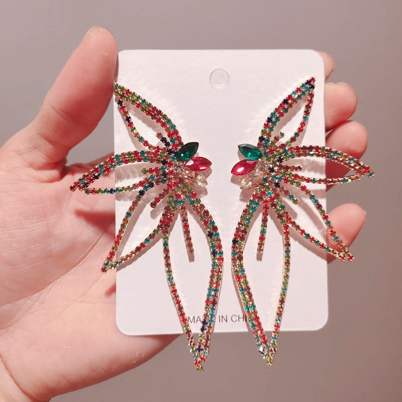 1 Pasang Anting Kristal Berlian Bahan Alloy Gaya Vintage Untuk Wanita
