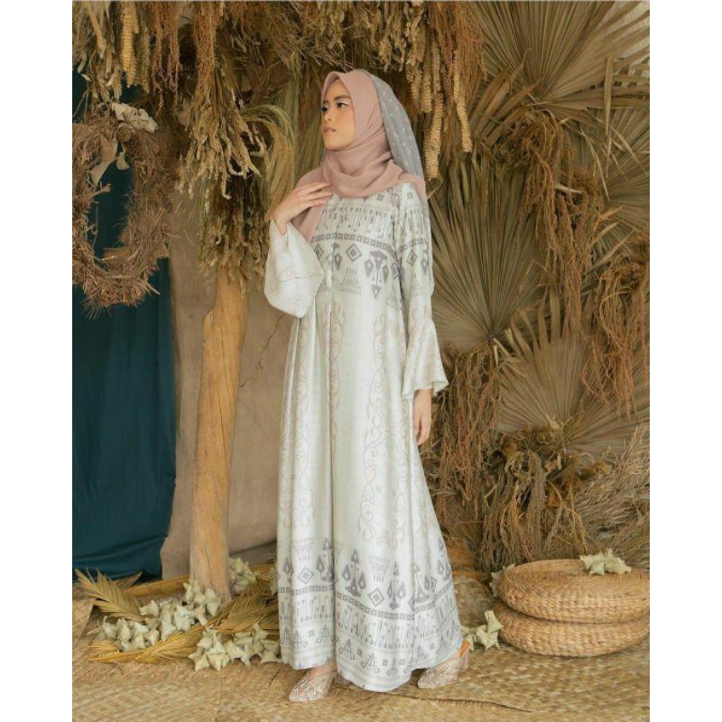 Wearing Klamby Kambera dress (Preloved)