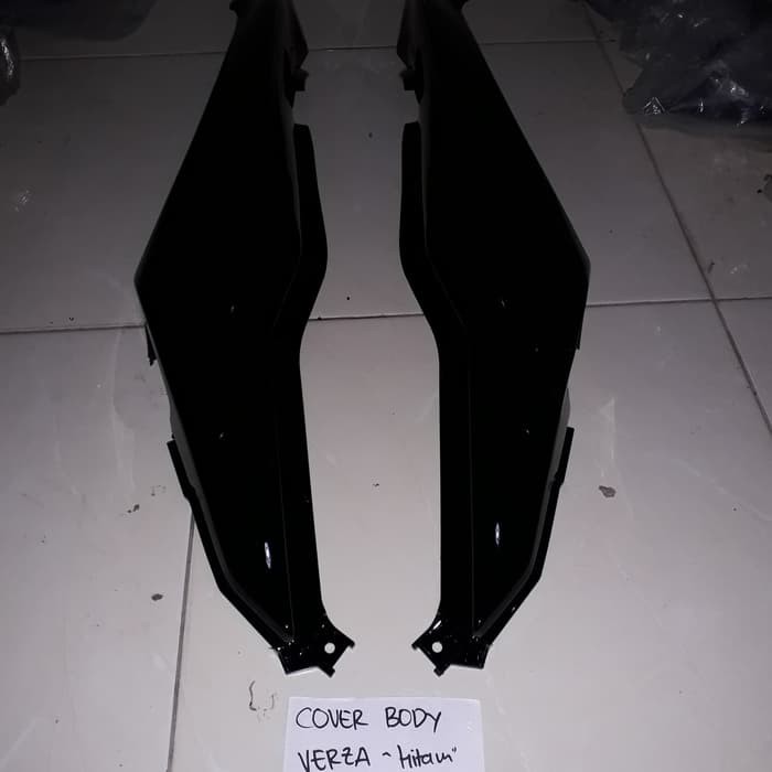 Cover Body Verza Hitam