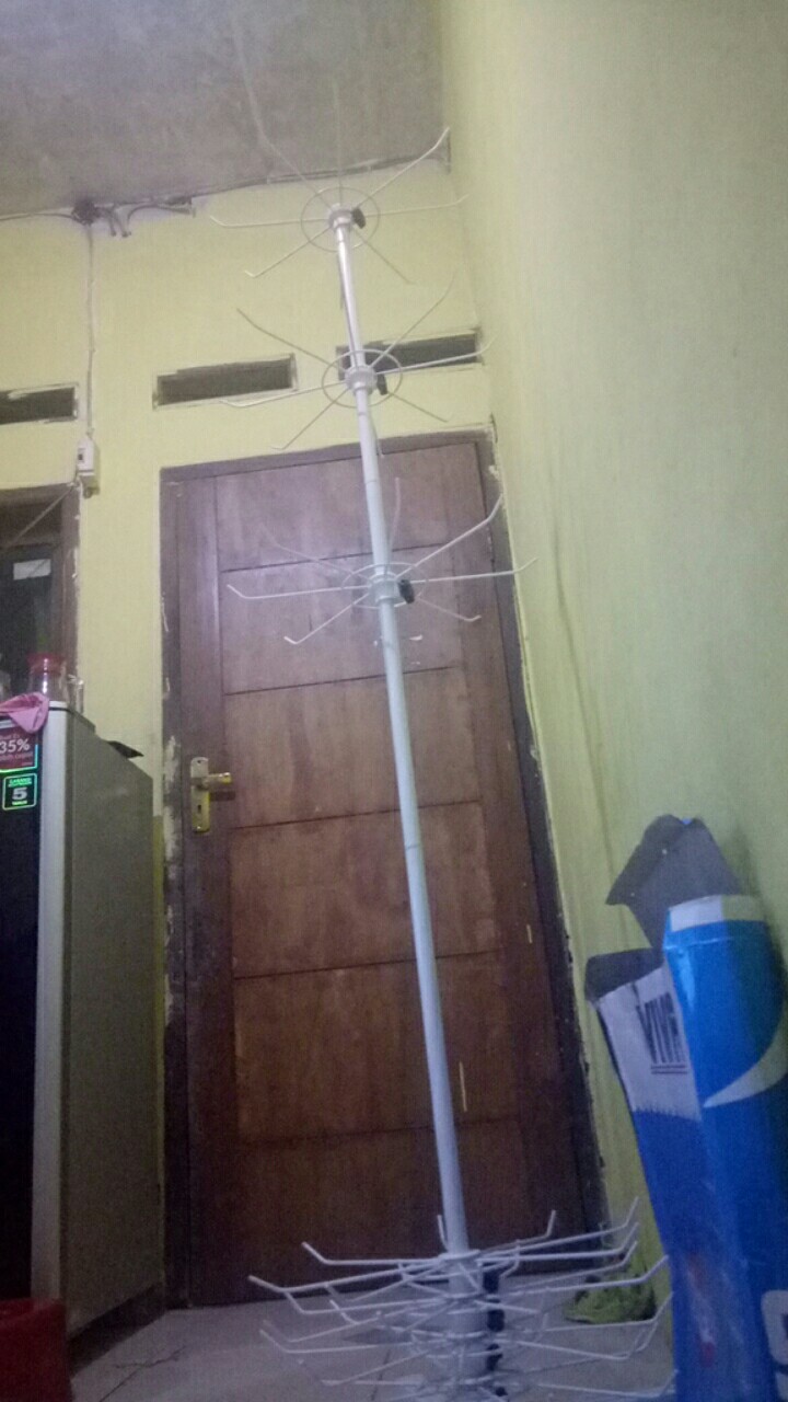 Rak Display Putar Matahari 7 Susun Besi Kuat Tebal  Ada Roda