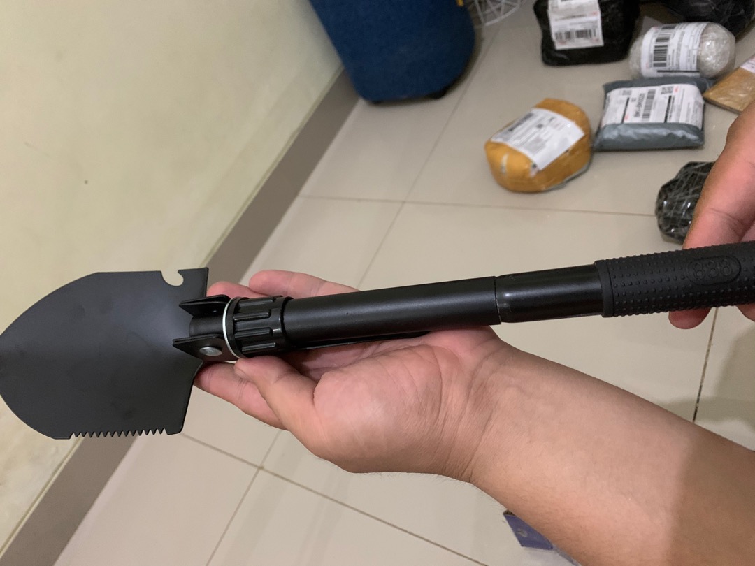 Sekop Lipat Mini Portable Junior Cangkul Pacul Gergaji Kopas Camping